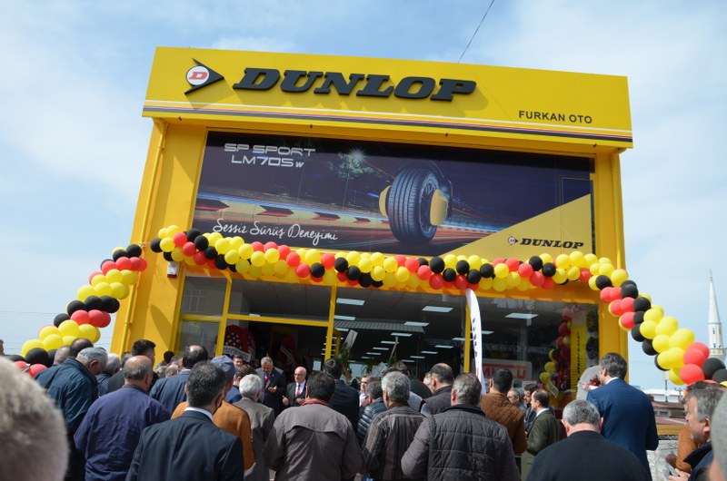 dunlop-furkan-oto-yeni-yerinde-hizmete-girdi.JPG