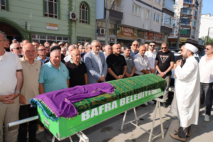 emekli-bafra-nufus-sefi-mualla-ozel-dualarla-defnedildi-2.jpg