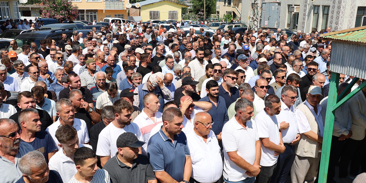 emircan-koparan-dualarla-son-yolculuguna-ugurlandi-3.jpg