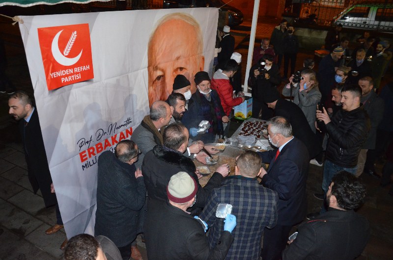 eski-basbakanlardan-merhum-necmettin-erbakan-bafrada-dualarla-anildi-005.jpeg