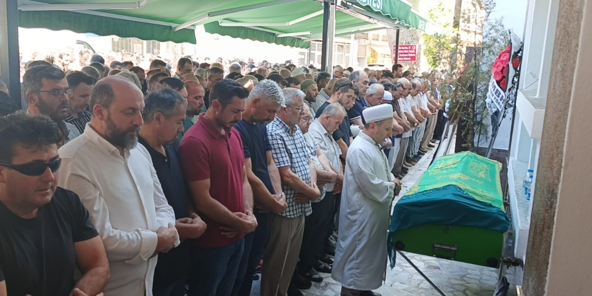 esma-yoro-turker.jpg
