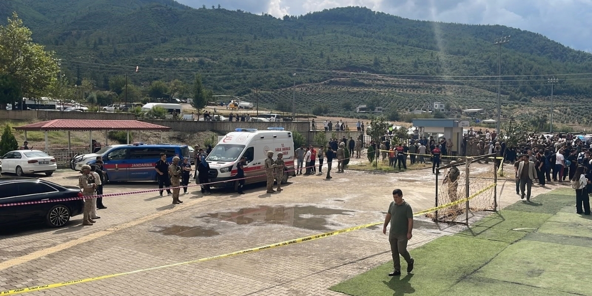 farabi-anadolu-lisesi.jpg