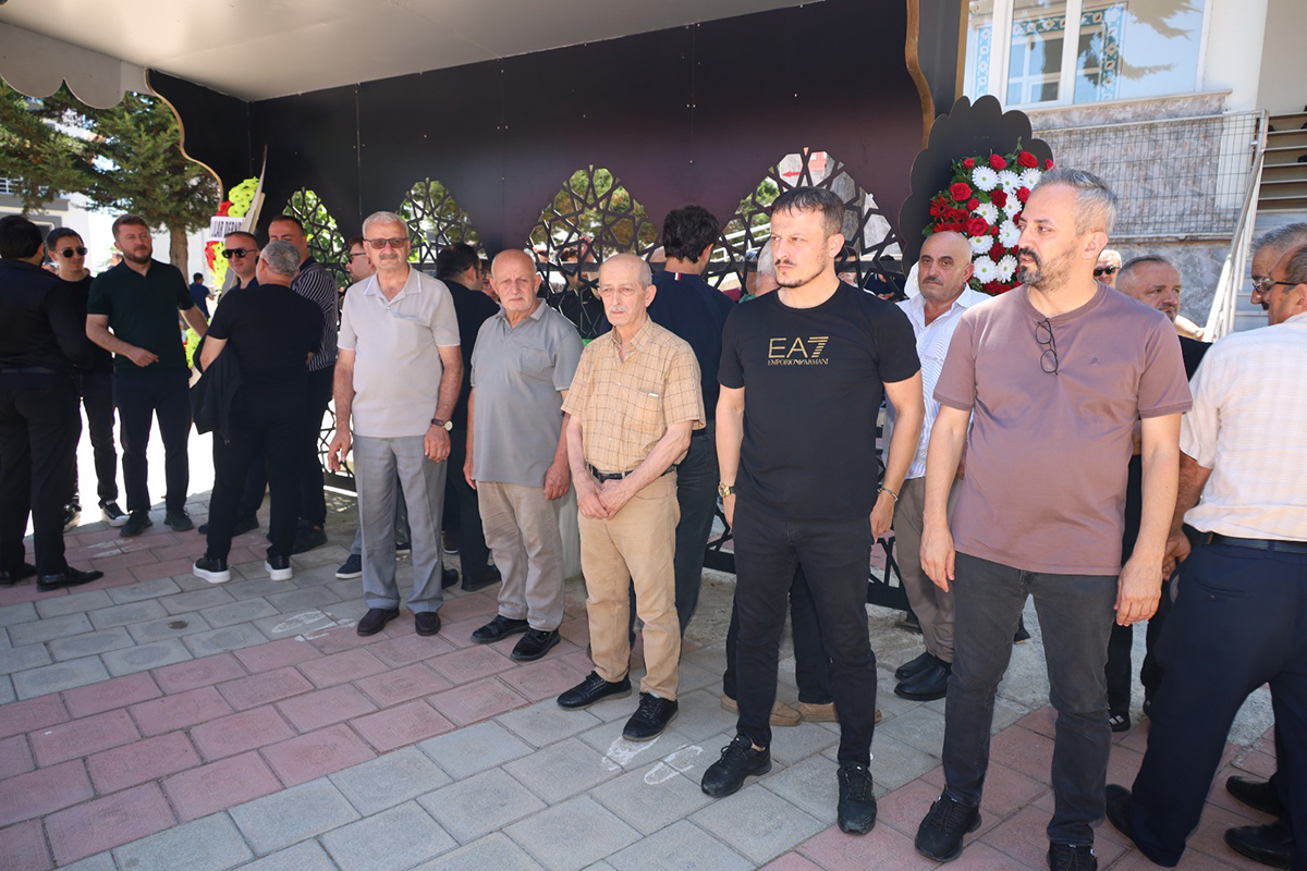 fethi-tunc-son-yolculuguna-ugurlandi-3.jpg