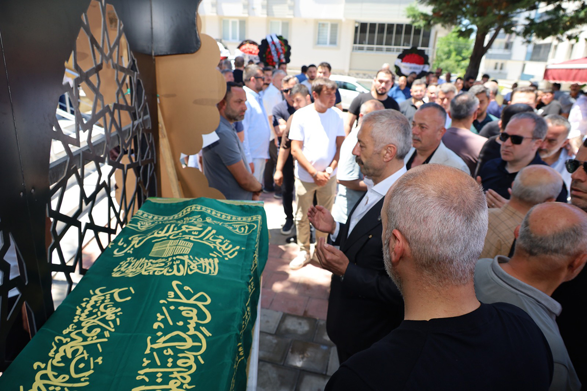 fethi-tunc-son-yolculuguna-ugurlandi-6.jpg