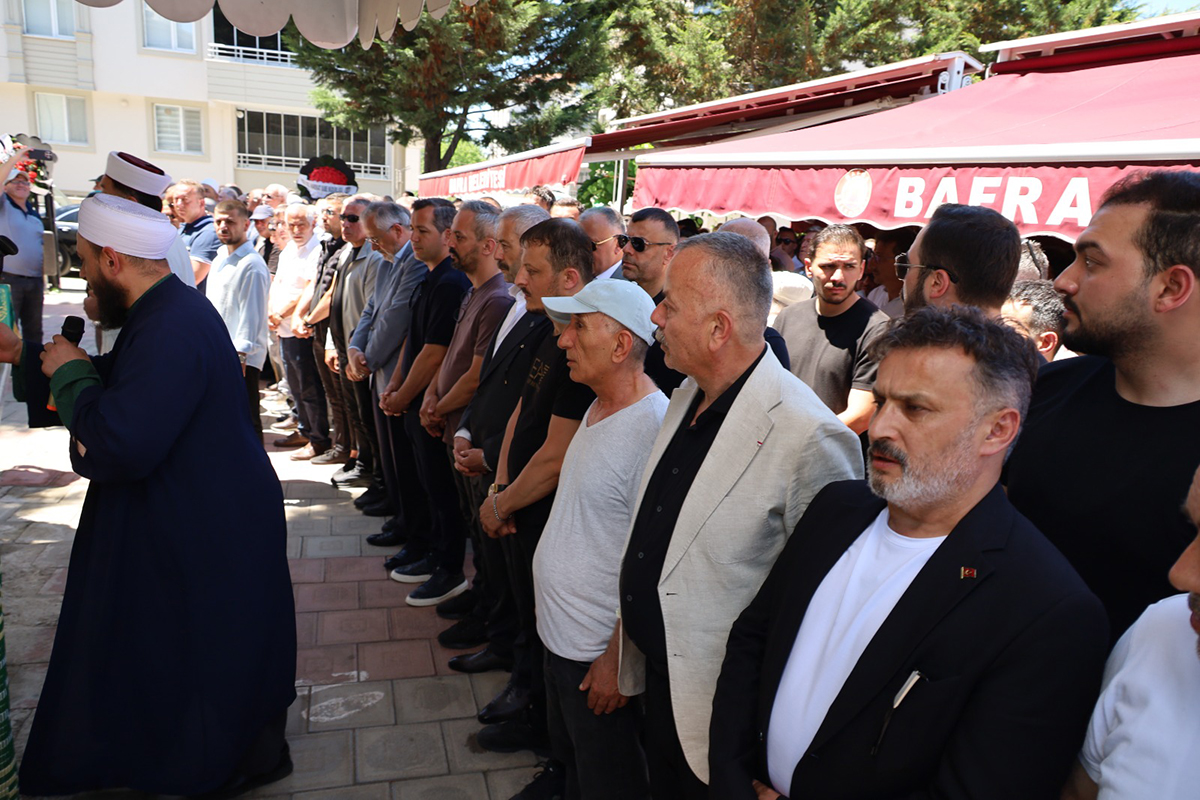 fethi-tunc-son-yolculuguna-ugurlandi-8.jpg