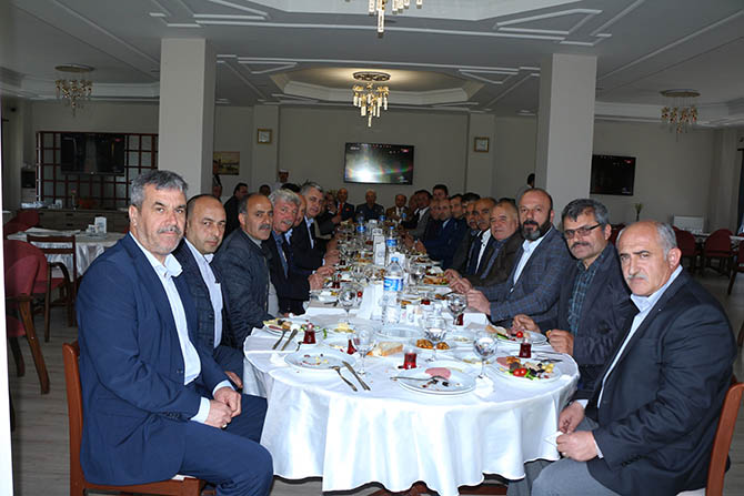 fevzi-apaydin-ahmet-akbasi-isaret-etti-3.jpg