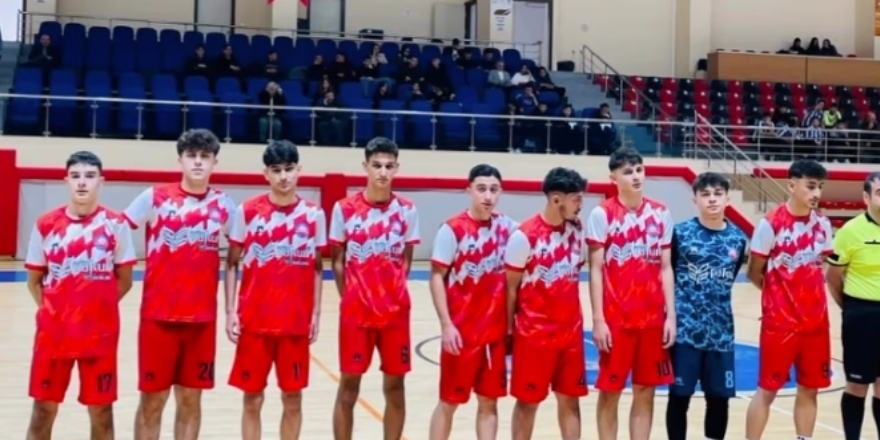 futsal-a-genc-takimi-3te-3-yaparak-samsunda-ilceyi-temsil-etme-hakki-kazandi-1.jpg