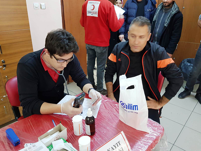 gazi-orta-okulundan-turk-kizilaya-kan-bagisi-destegi.jpg