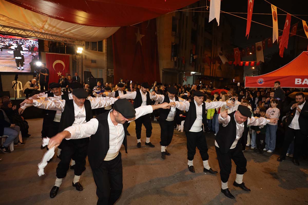 gazipasada-cumhuriyetin-103-yilinda-muhtesem-gece-001.jpeg