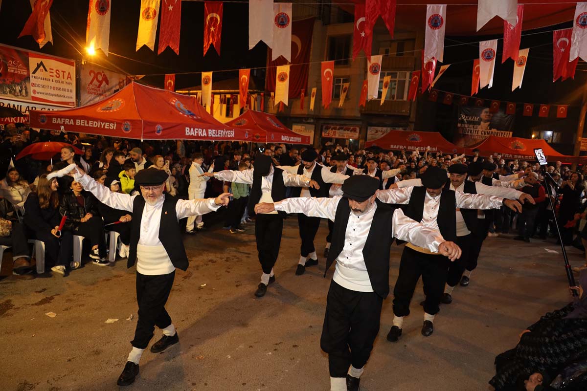 gazipasada-cumhuriyetin-103-yilinda-muhtesem-gece.jpeg