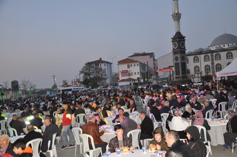 geyikkosan-agasi-hasan-asandan-maneviyat-dolu-iftar-yemegi.jpeg