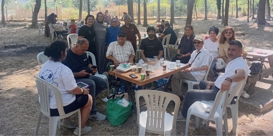 gorme-engelliler-derneginden-geleneksel-piknik-etkinligi-dd.jpg