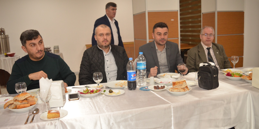 gungor-bilgisayar-uyumsoft-ortakligi-ile-bafradaki-smmmler-ile-iftar-programi-duzenlendi-2-001.png