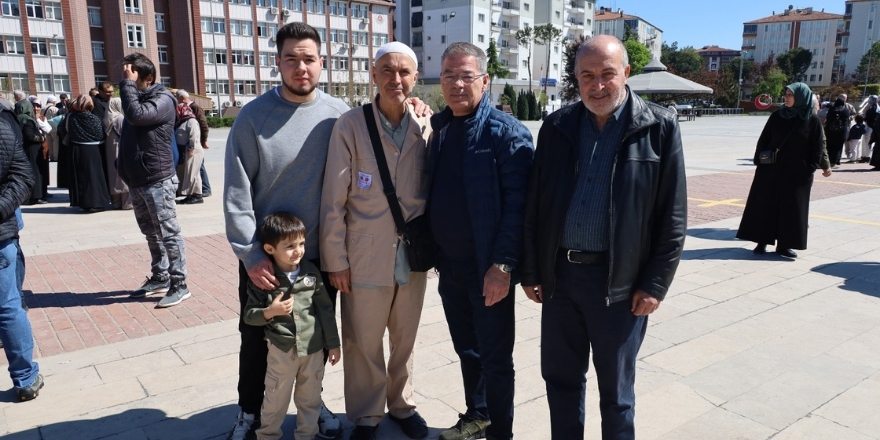 haci-adaylari-004.jpg