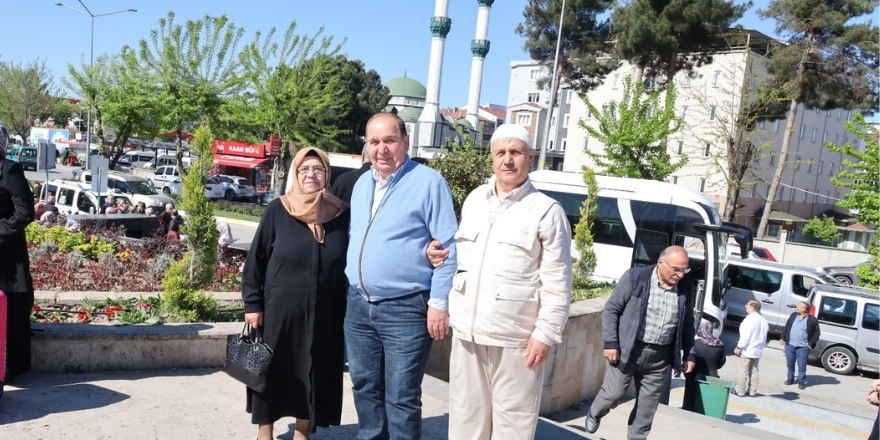 haci-adaylari-005.jpg