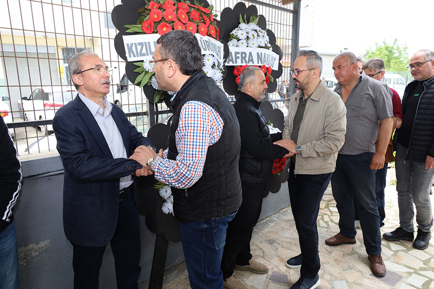 haci-bayram-ozkok-dualarla-son-yolculuguna-ugurlandi-4.jpg