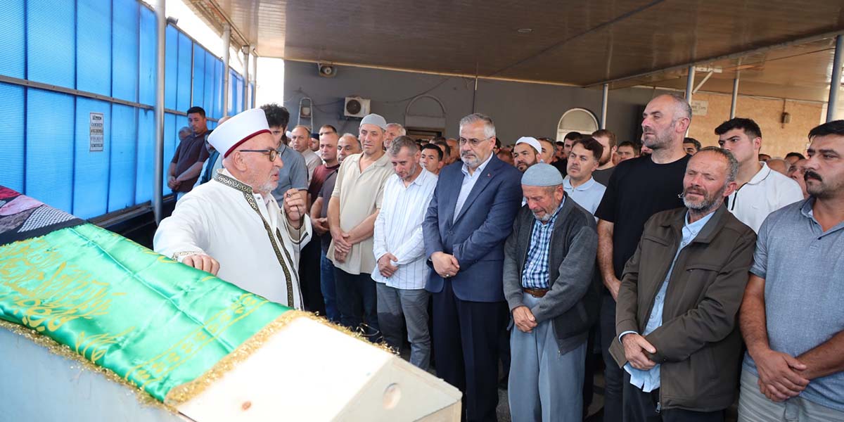haci-fatma-torun-son-yolculuguna-dualarla-ugurlandi-1.jpg
