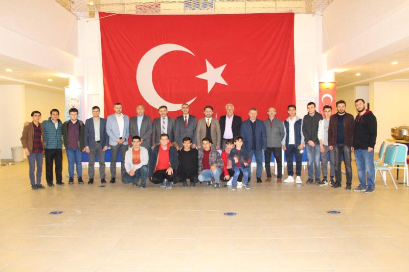 hamidiye-imam-hatip-lisesinden-iftar-004.jpeg