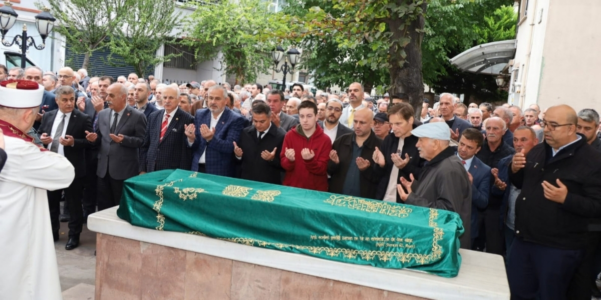 hasan-davran-dualarla-defnedildi-002.jpg