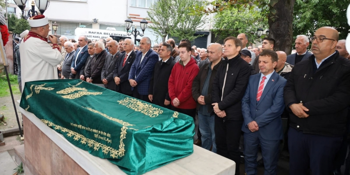 hasan-davran-dualarla-defnedildi-004.jpg