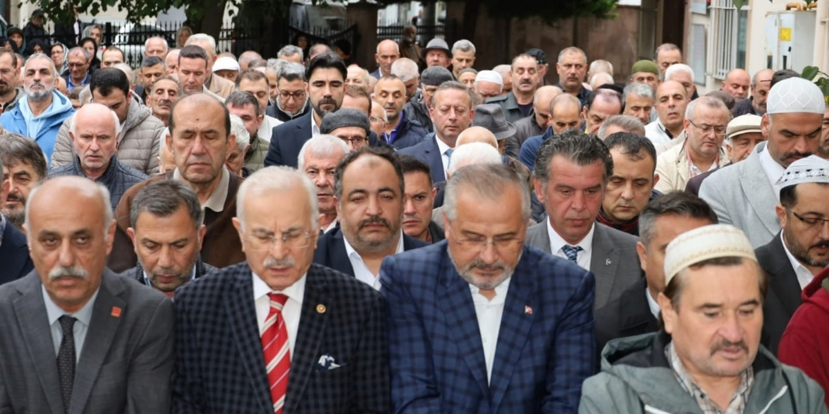 hasan-davran-dualarla-defnedildi-005.jpg