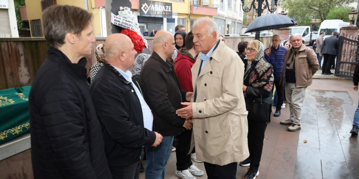 hasan-davran-dualarla-defnedildi-006.jpg