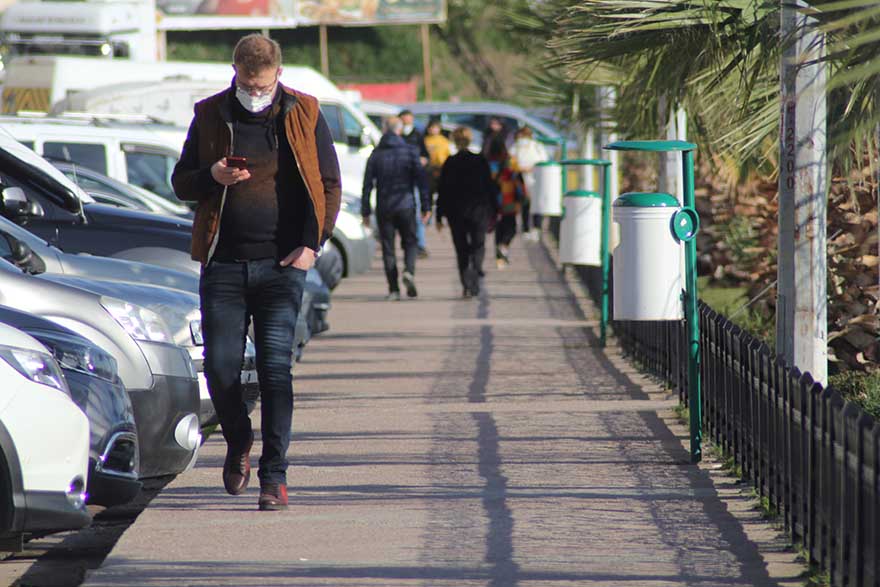 hava-guzel-olunca-bahane-market-oldu-1.jpg