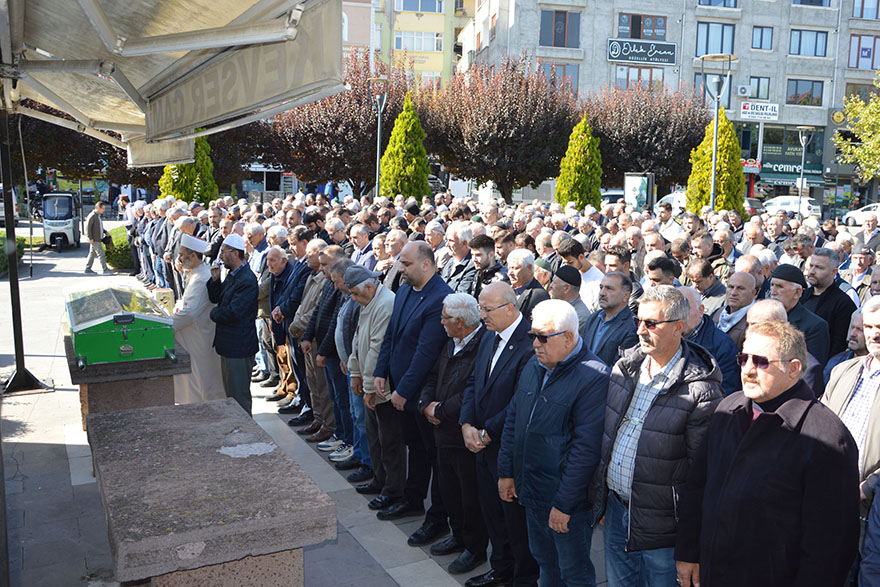 havza-belediye-meclis-uyesi-corekcioglunun-aci-gunu2.jpg
