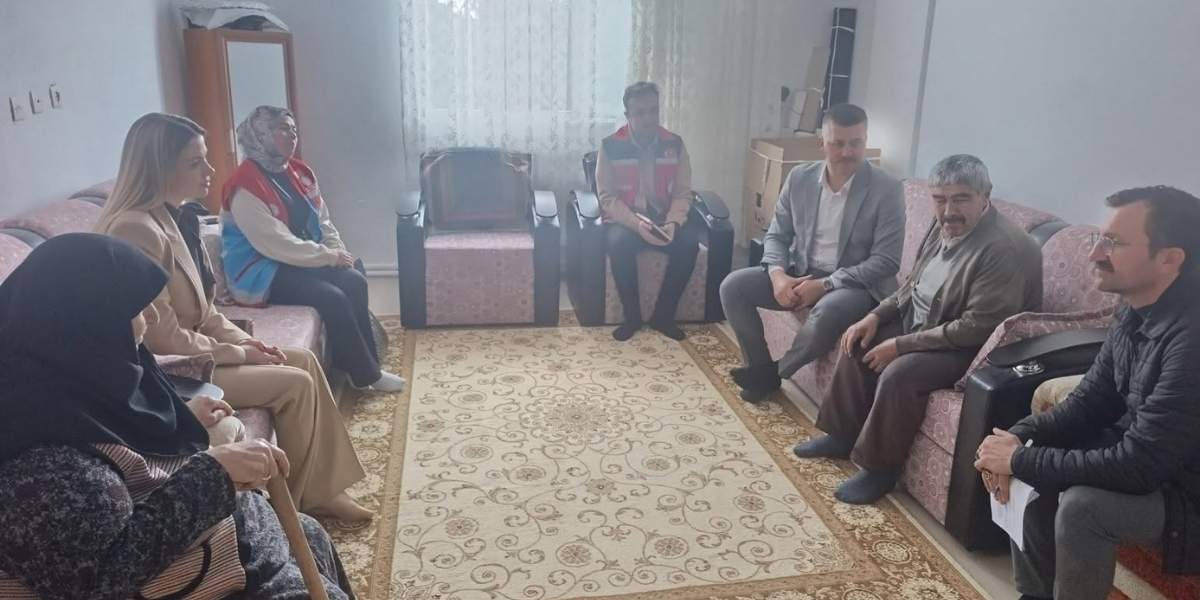 havza-kaymakami-yasli-ziyareti.jpg