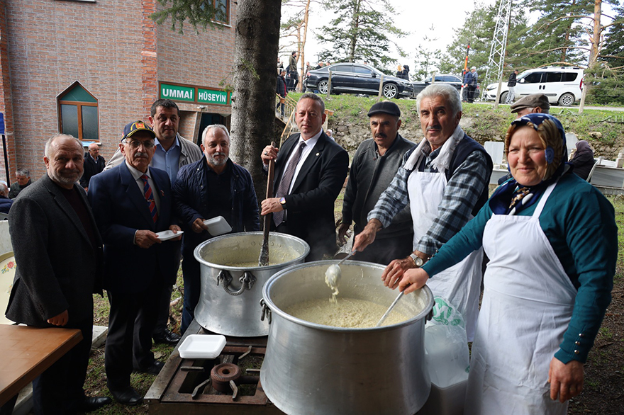 huseyin-dedenin-torunlari-geleneksel-hidrellez-senliklerini-devam-ettiriyor-4.jpeg