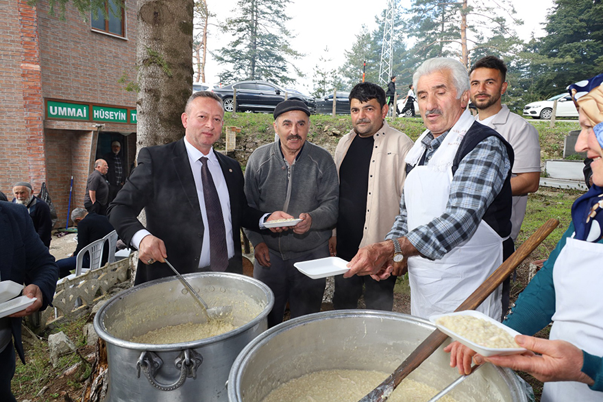 huseyin-dedenin-torunlari-geleneksel-hidrellez-senliklerini-devam-ettiriyor7.jpeg