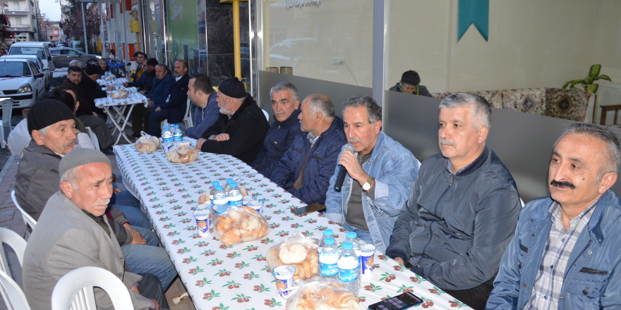 igdir-boyu-derneginin-maneviyat-dolu-iftar-yemeginde-oruclar-husu-icinde-acildi-016.png