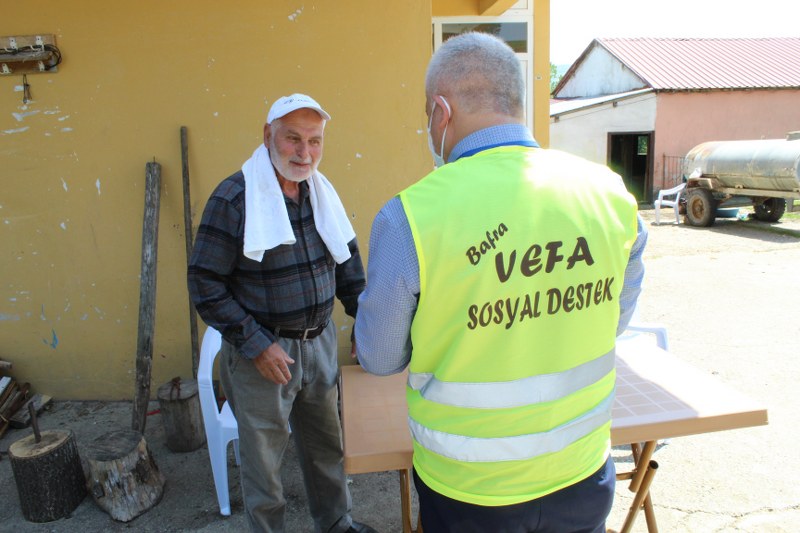 Dursun Amca bU Seferde Kızılay'a yardım Etti