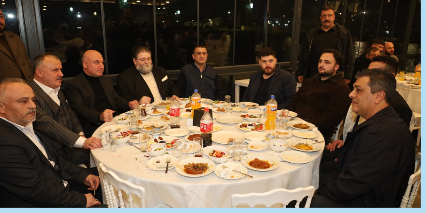 is-insani-eyup-atmacadan-geleneksel-iftar-yemegi1.png