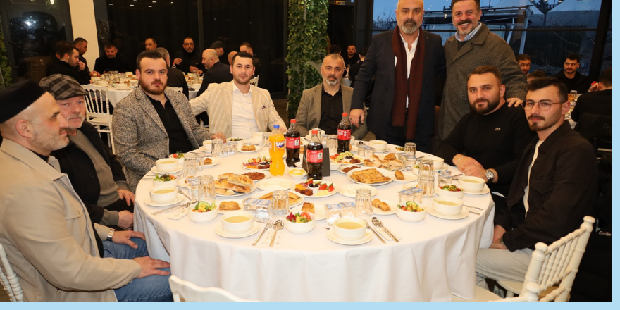 is-insani-eyup-atmacadan-geleneksel-iftar-yemegi6.png