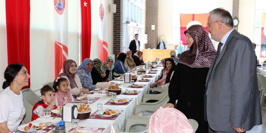 kadinlara-ozel-spor-etkinligine-yogun-ilgi-baskan-kilica-tesekkur-002.jpg