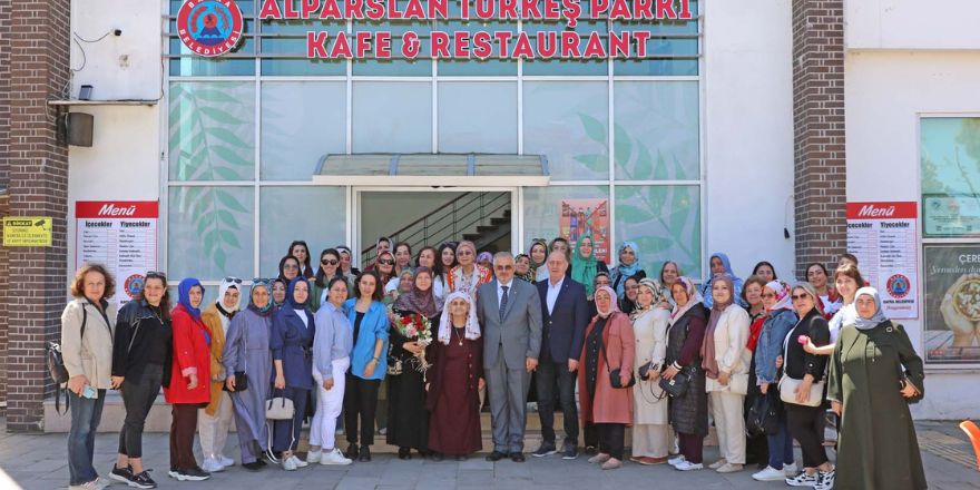 kadinlara-ozel-spor-etkinligine-yogun-ilgi-baskan-kilica-tesekkur-006.jpg