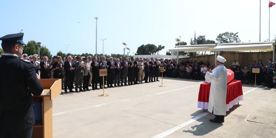 kalp-krizi-geciren-polis-002.jpg