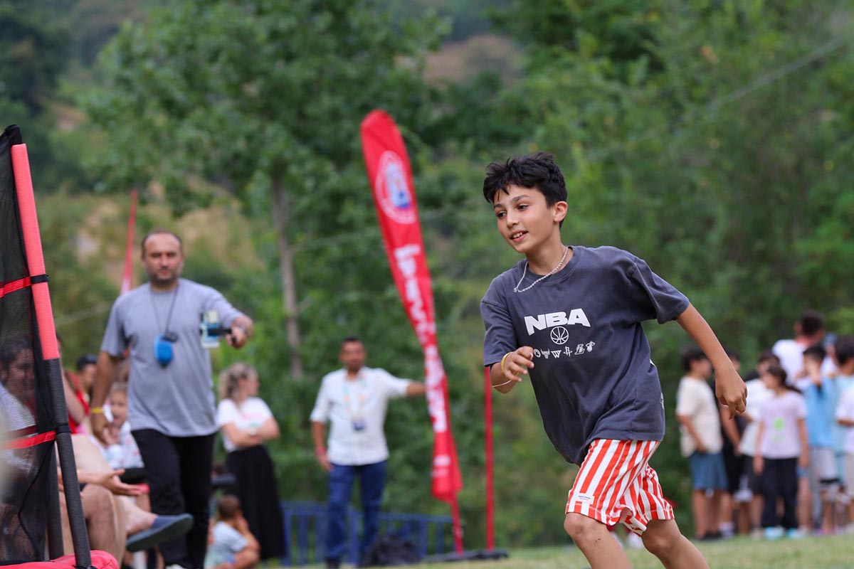 kapikayafestte-en-buyuk-mutluluk-cocuklarin-oldu-004.JPG
