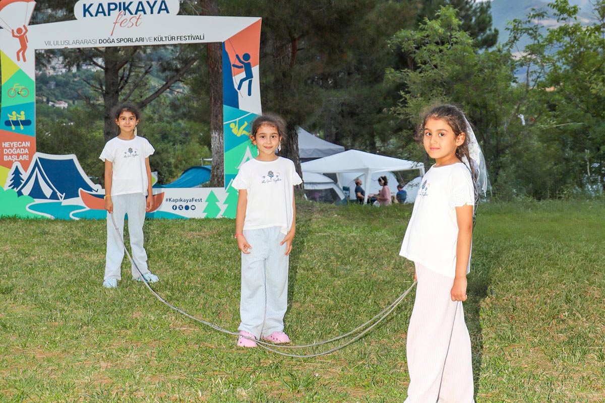 kapikayafestte-en-buyuk-mutluluk-cocuklarin-oldu.jpg