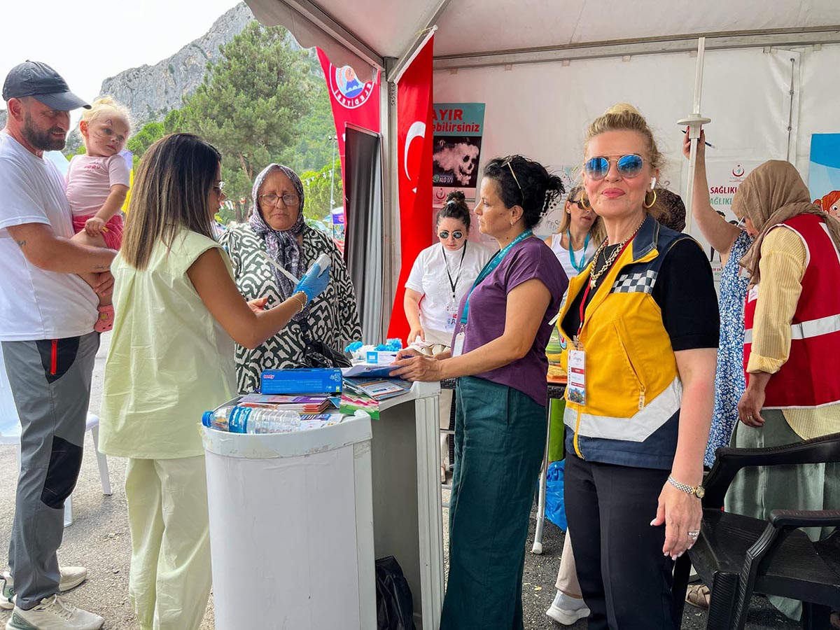 kapikayafestte-saglik-hizmetlerine-yogun-ilgi-001.jpg