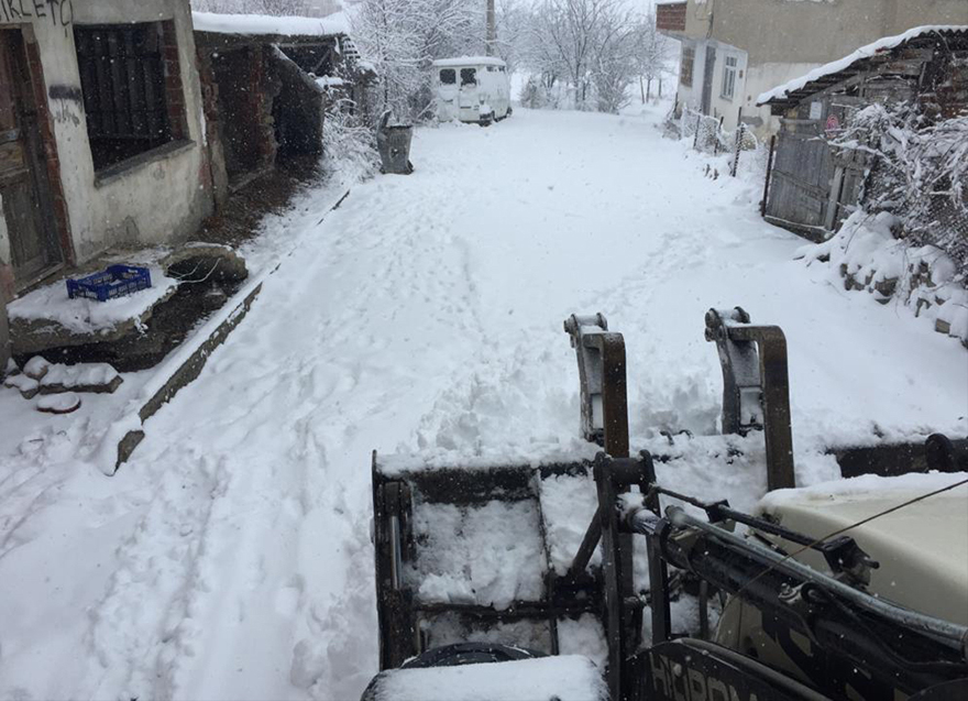 Ladik'de kar Temizleme Çalışmaları Aralıksız Devam Ediyor