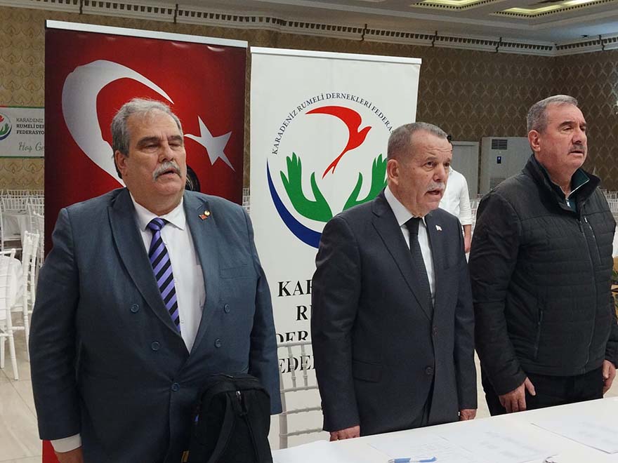 karadeniz-rumeli-dernekleri-federasyonunda-baskanlik-degisimi-2.jpg