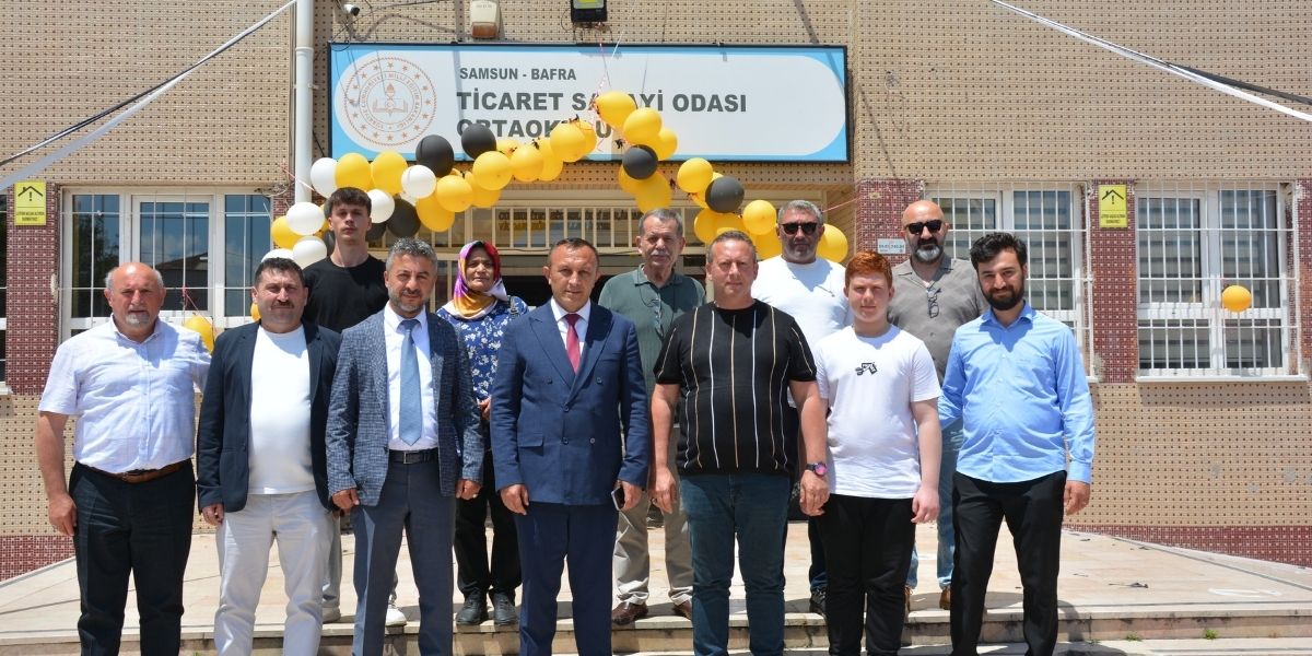 karadeniz-rumeli-federasyonu-heyetinden-bafra-tso-ortaokuluna-ziyaret-002.jpg