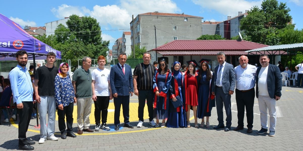 karadeniz-rumeli-federasyonu-heyetinden-bafra-tso-ortaokuluna-ziyaret.jpg