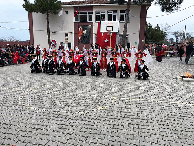 Alaçam Karahüseyinli İlk-Ortaokulu Nevruz-Alacam Haber