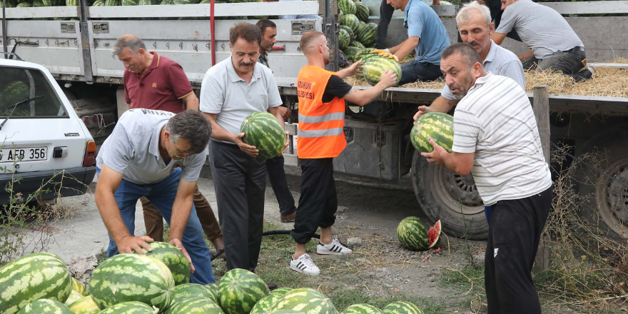 karpuz-tarlada-kalmasin-kampanyasi-kirsal-mahallelerle-buyuyor1.png