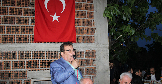 kaya-ailesinden-bafrada-anlamli-iftar-yemegi-13.jpg