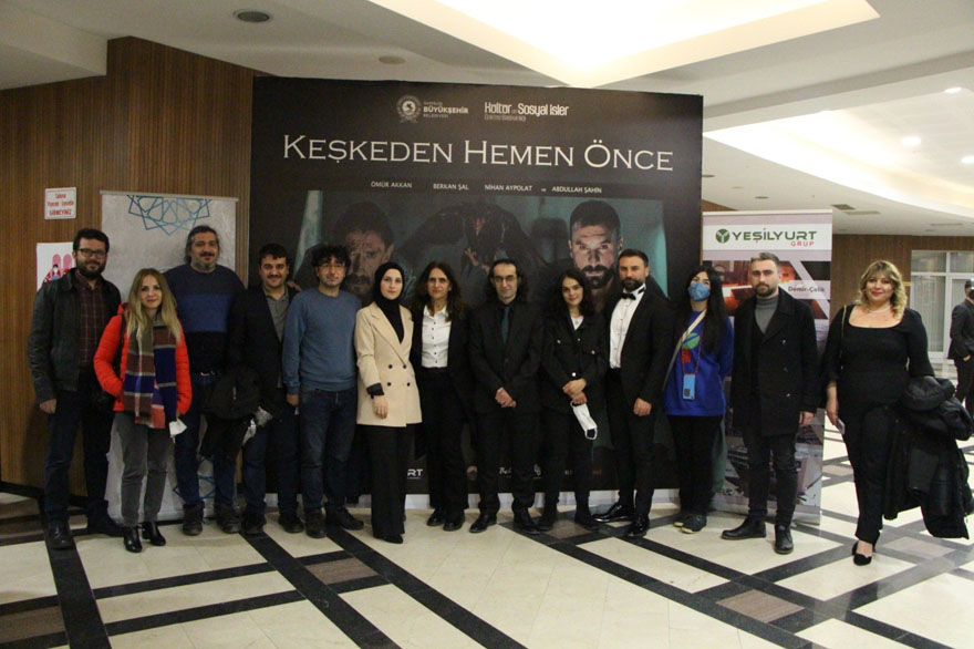 keskeden-hemen-once-filminin-galasi-samsunda-yapildi-3.jpg