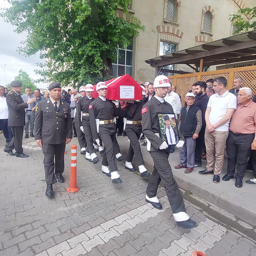 kibris-gazisi-ismet-tancan-son-yolculuguna-ugurlandi-5.jpg